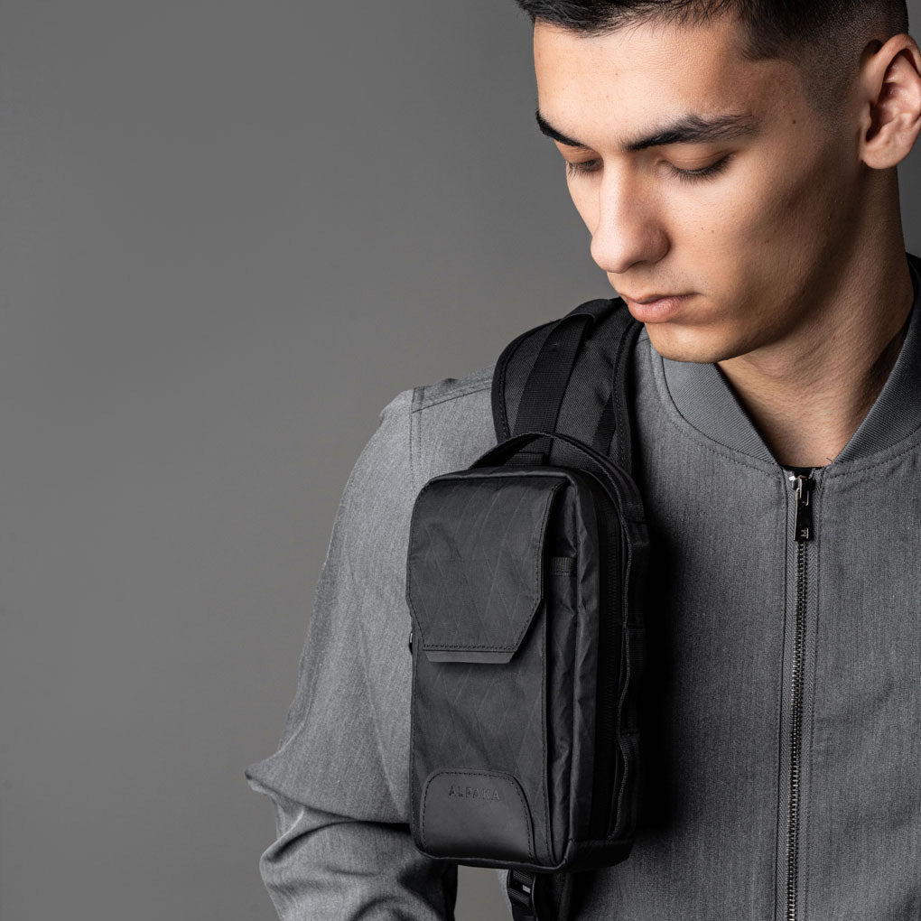 ALPAKA Modular Sling V2｜多功能手機袋 X-Pac｜配備磁性安全扣的專屬手機隔層