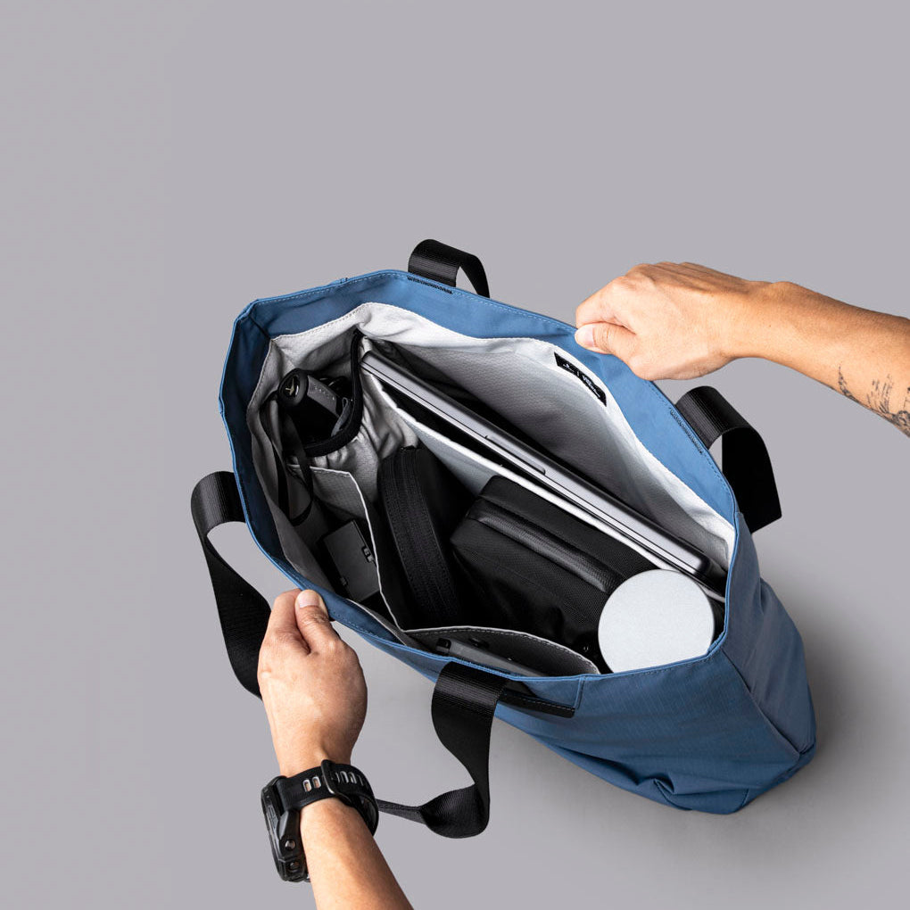 ALPAKA Elements Tote (L) 加大版手提包 - 實用大容量設計