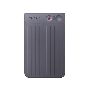 PLAUD NOTE AI 智能錄音筆展示其黑色款精緻設計。