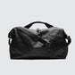BITPLAY Black Series 38L Duffel Bag 展示其全黑耐髒設計與大容量空間。