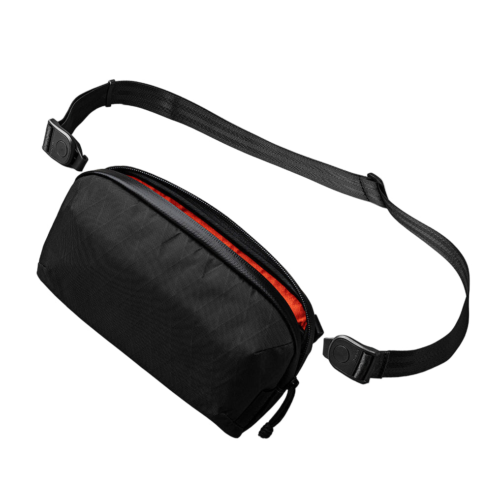 ALPAKA Flight Pouch Pro 多功能旅行收納袋，增加容量與智能設計，適合旅行使用