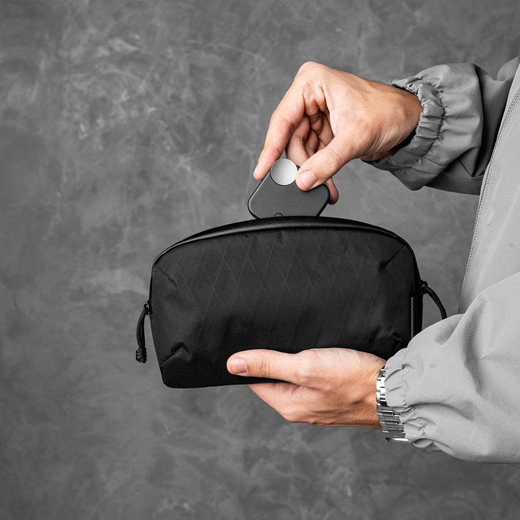 ALPAKA Flight Pouch Pro 多功能旅行收納袋，增加容量與智能設計，適合旅行使用