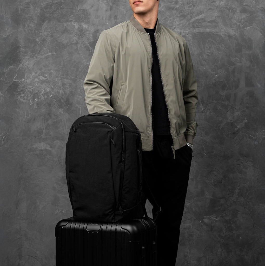 ALPAKA Traverse Backpack 30L 多功能旅行背囊｜防潑水耐用｜可容納16