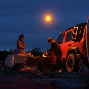 ouTask TD2 戶外燈可折疊收納，輕巧便攜。