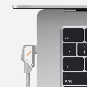 AULUMU M07 系列線材，展示 240W USB-C PD 快速充電能力。