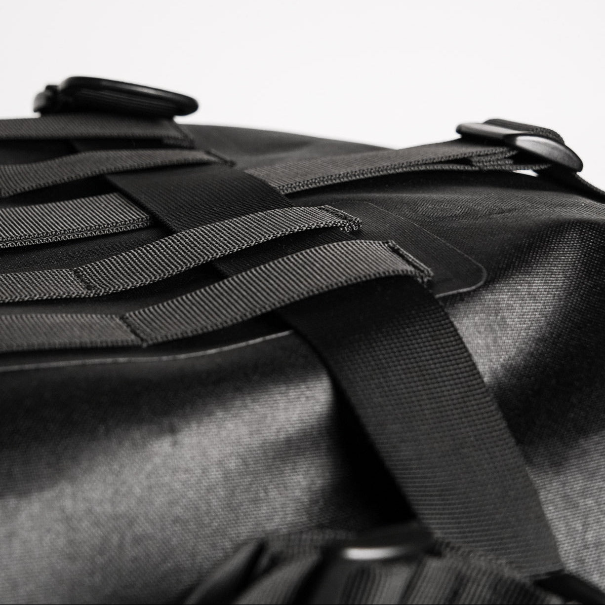 BITPLAY TerraExplorer 55L 防水貨袋 8排 MOLLE 織帶｜外掛擴展系統