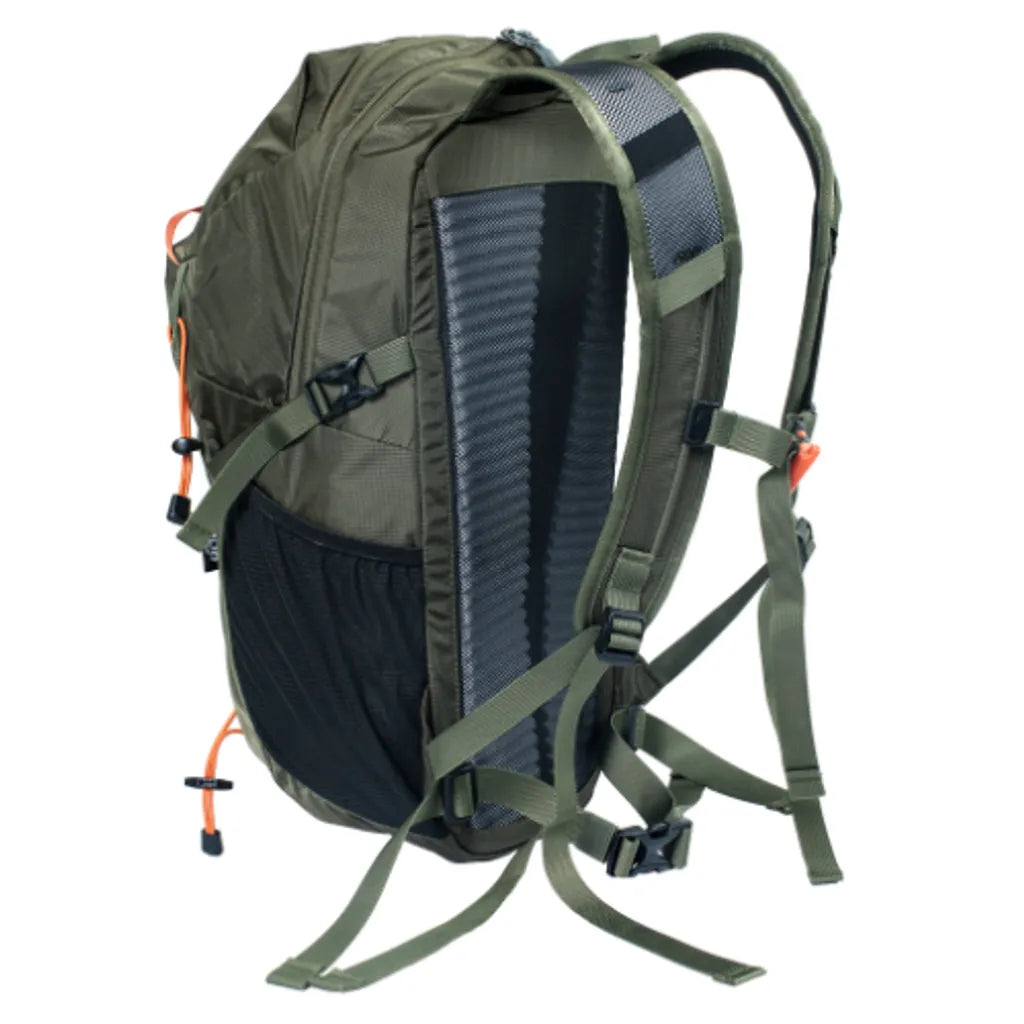 RUG Amry 28L 背包 可調胸帶附求生哨｜穩定背負與安全