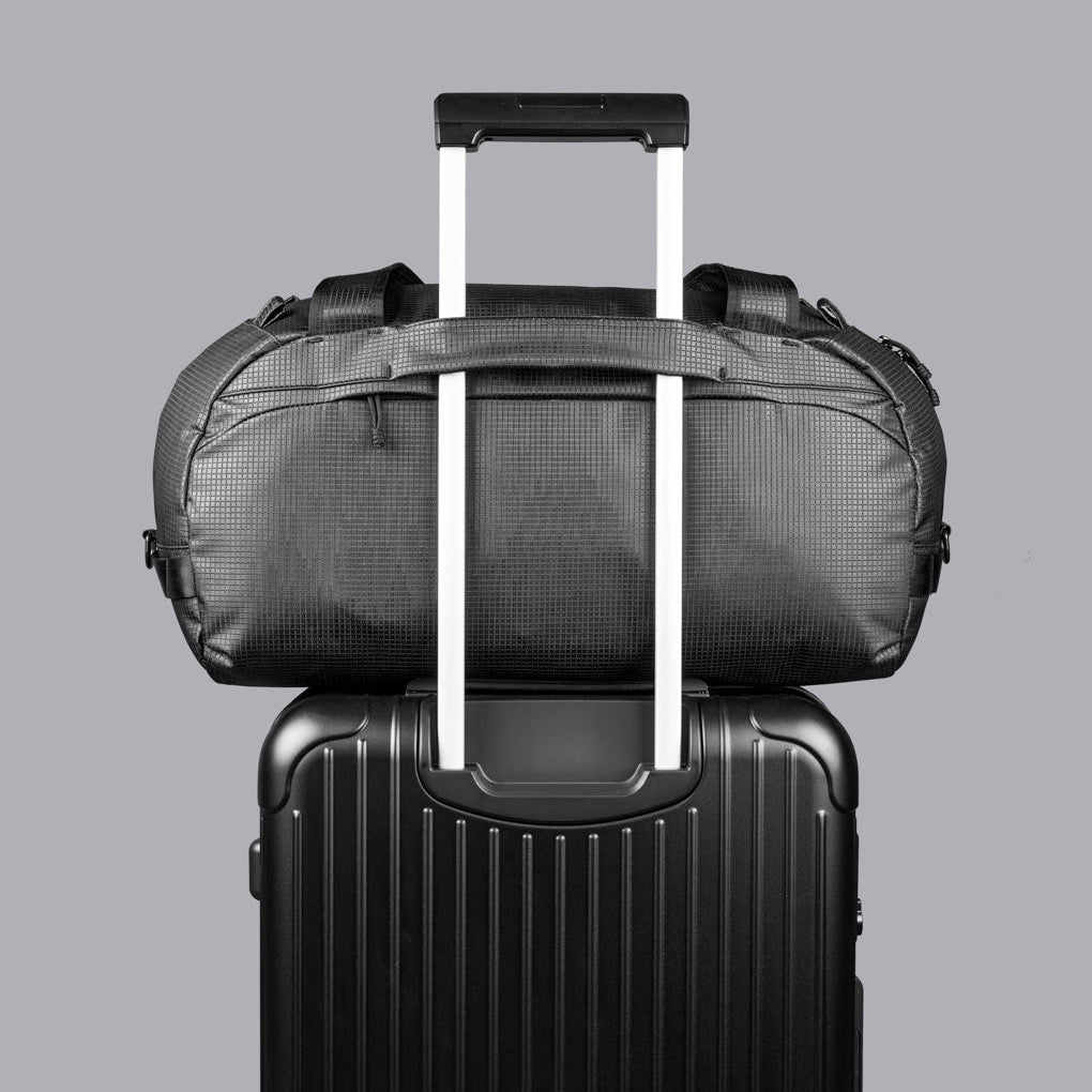 ALPAKA Momentum Duffel 35L 輕量耐候圓筒袋