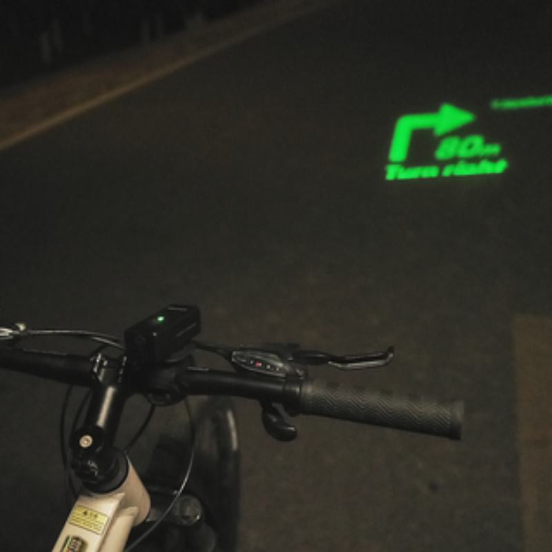 IRIS GREEN 單車安全投影顯示器場景圖