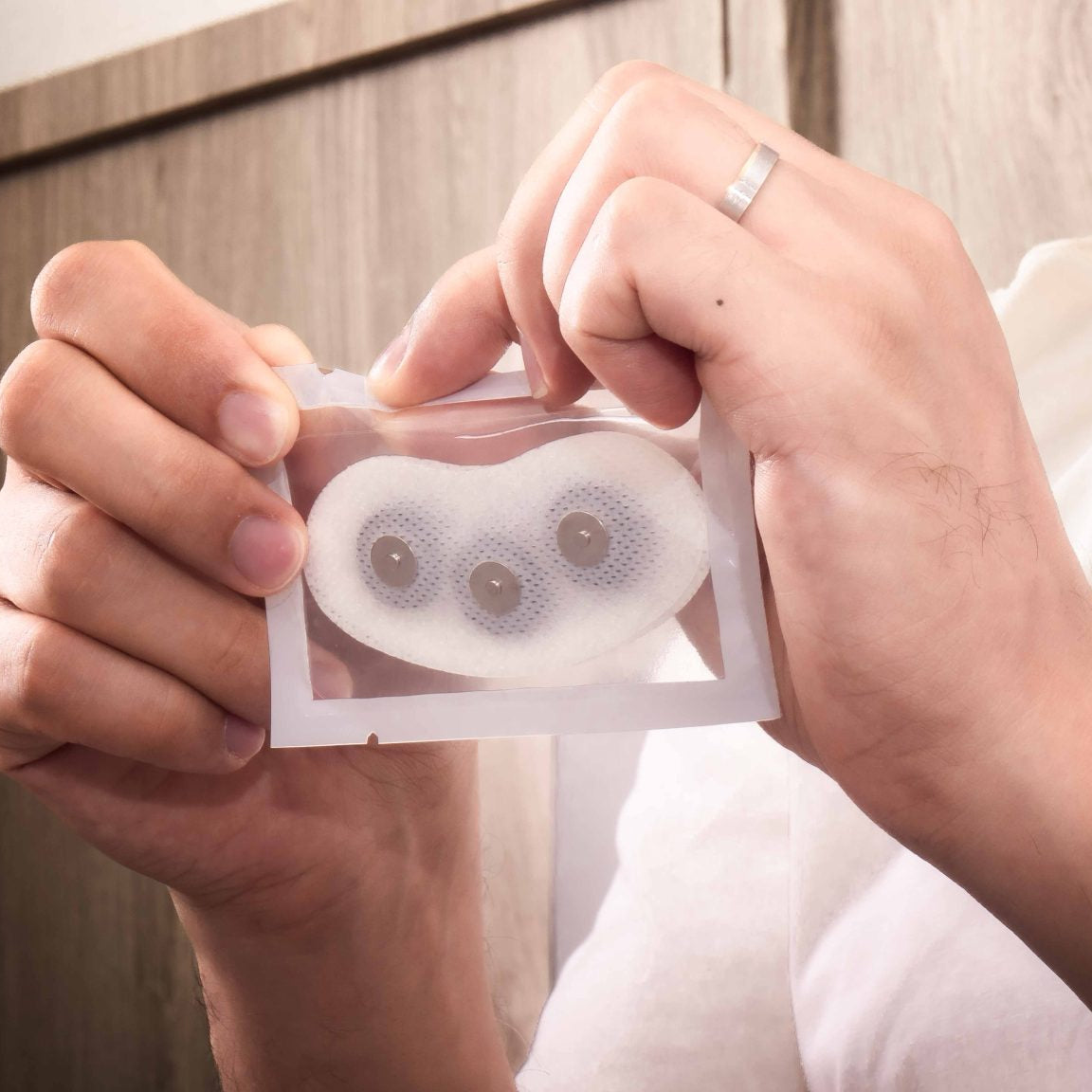 SNORE CIRCLE Ya4600 止鼻鼾AI 睡眠偵測器｜輕巧夜用｜智慧調節