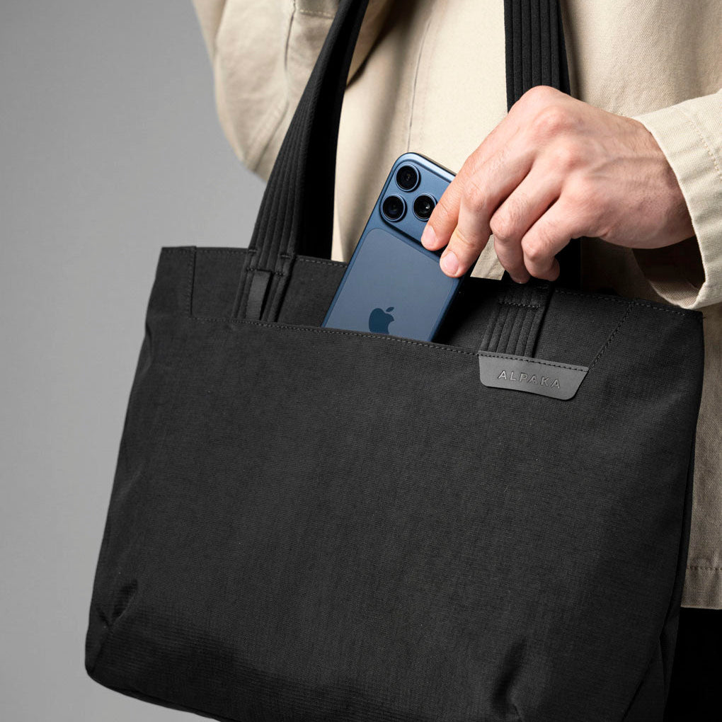 ALPAKA Flight Tote L 外觀展示｜Axoflux 400D Ripstop Nylon 托特袋