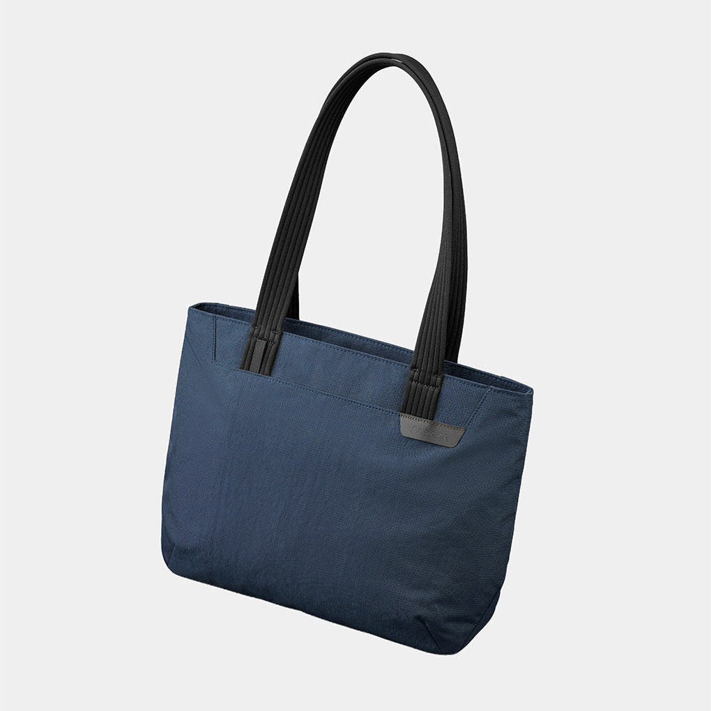ALPAKA Flight Tote L 外觀展示｜Axoflux 400D Ripstop Nylon 托特袋