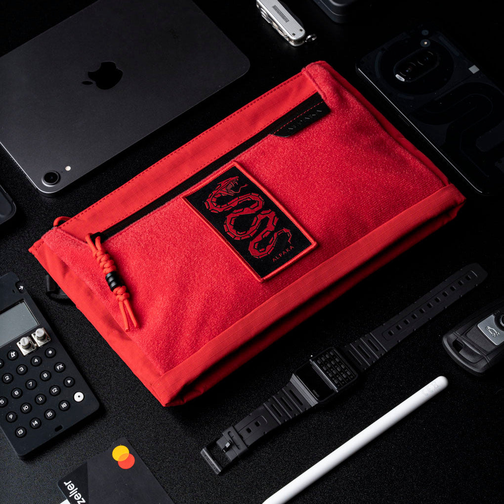 ALPAKA Zip Pouch Max V2｜採用 Axoflux 210D 防撕裂尼龍與防水拉鍊