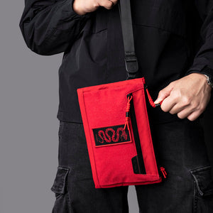 ALPAKA Zip Pouch Max V2｜蛇年限量款，輕便 2L 容量設計