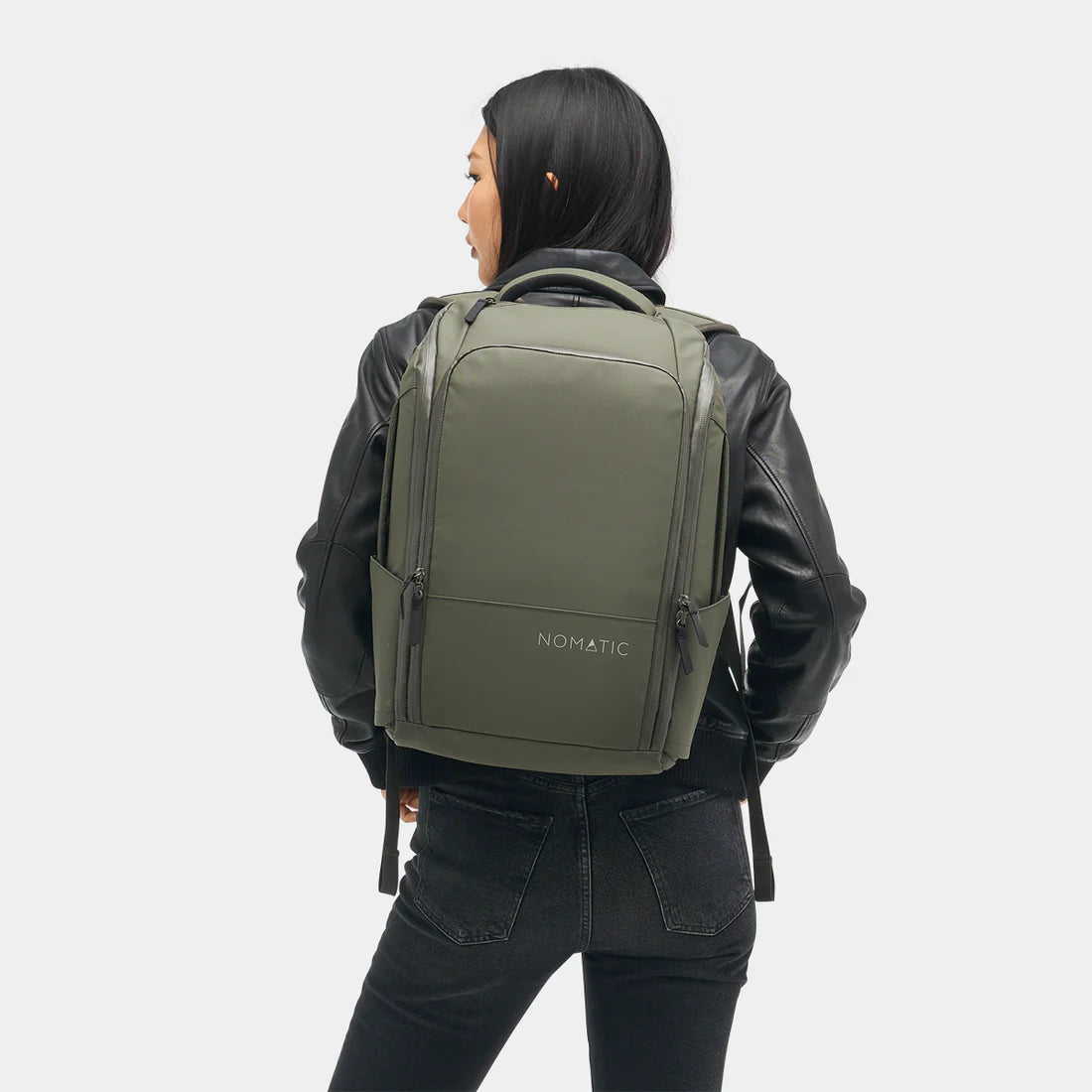 NOMATIC Backpack 背包｜多功能 20L 擴展容量｜內部設有 24 個收納隔層