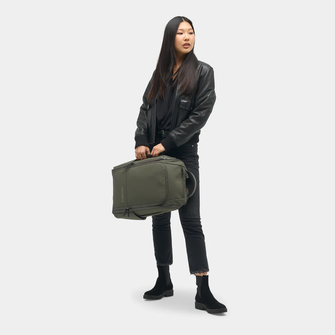 NOMATIC Backpack 背包｜多功能 20L 擴展容量｜內部設有 24 個收納隔層