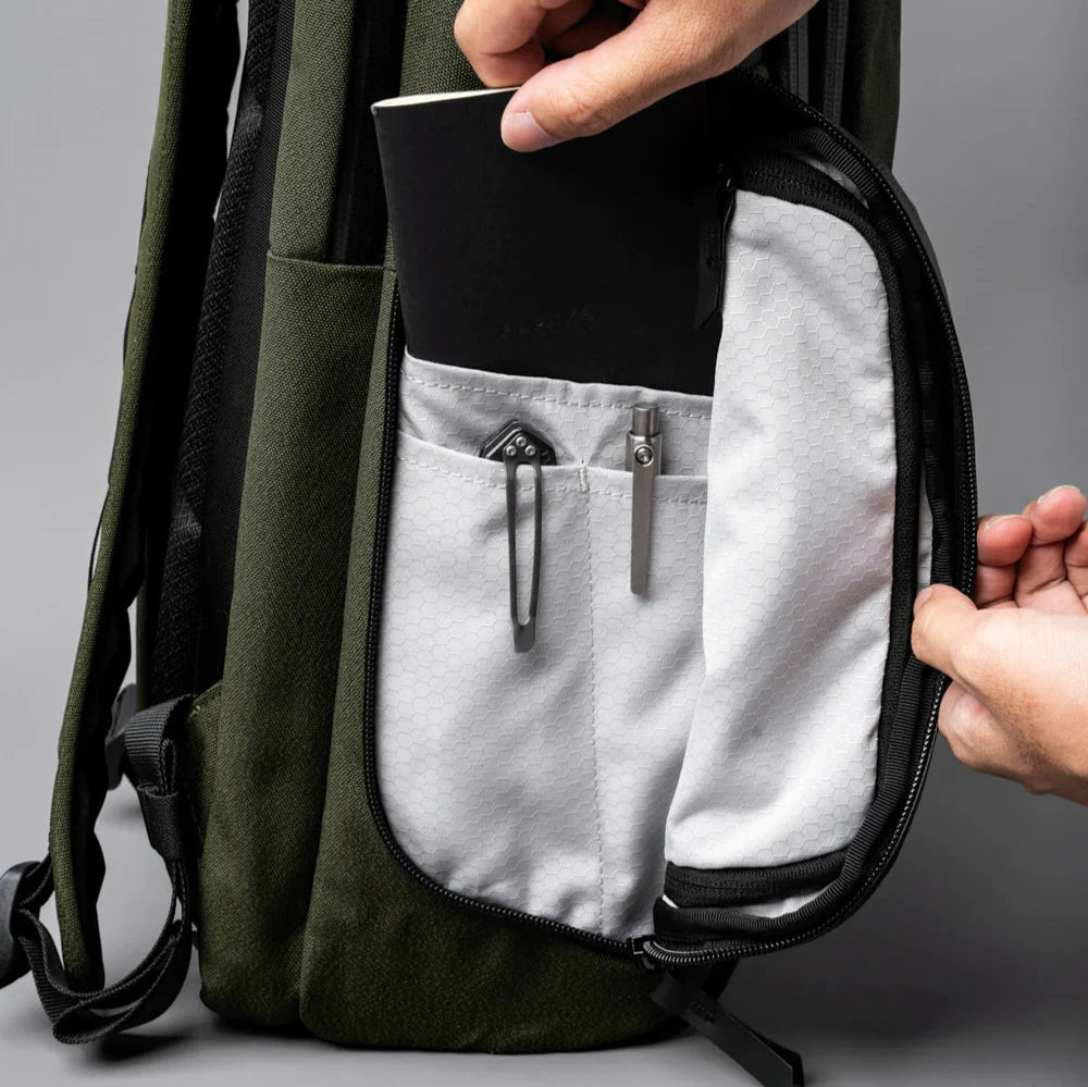 alpaka elements travel backpack 35l ALPAKA Elements Travel Backpack 600D|35L 大容量防潑水旅行背囊