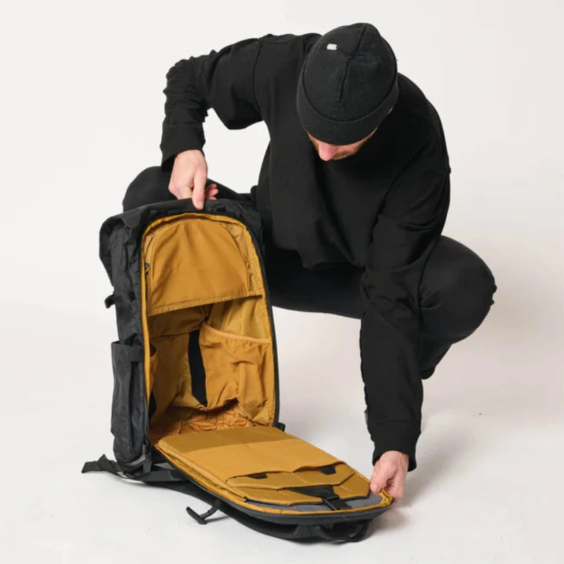 Boundary Supply Errant Pack X-Pac 背囊｜內有多個收納口袋及濕/乾隔層
