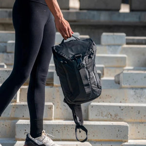 Boundary Supply Errant Sling X-Pac 單肩包｜反光細節設計
