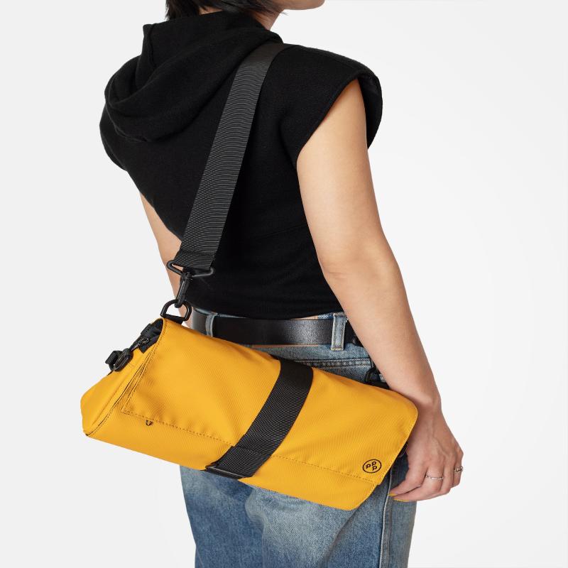 KIWEE Trlangle Sling Bag 單肩包 FG002A