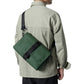 Triangle Sling Bag 輕巧設計，適合通勤與旅行使用