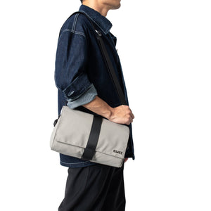 Triangle Sling Bag 適合運動、旅行及日常使用，兼顧時尚與功能性
