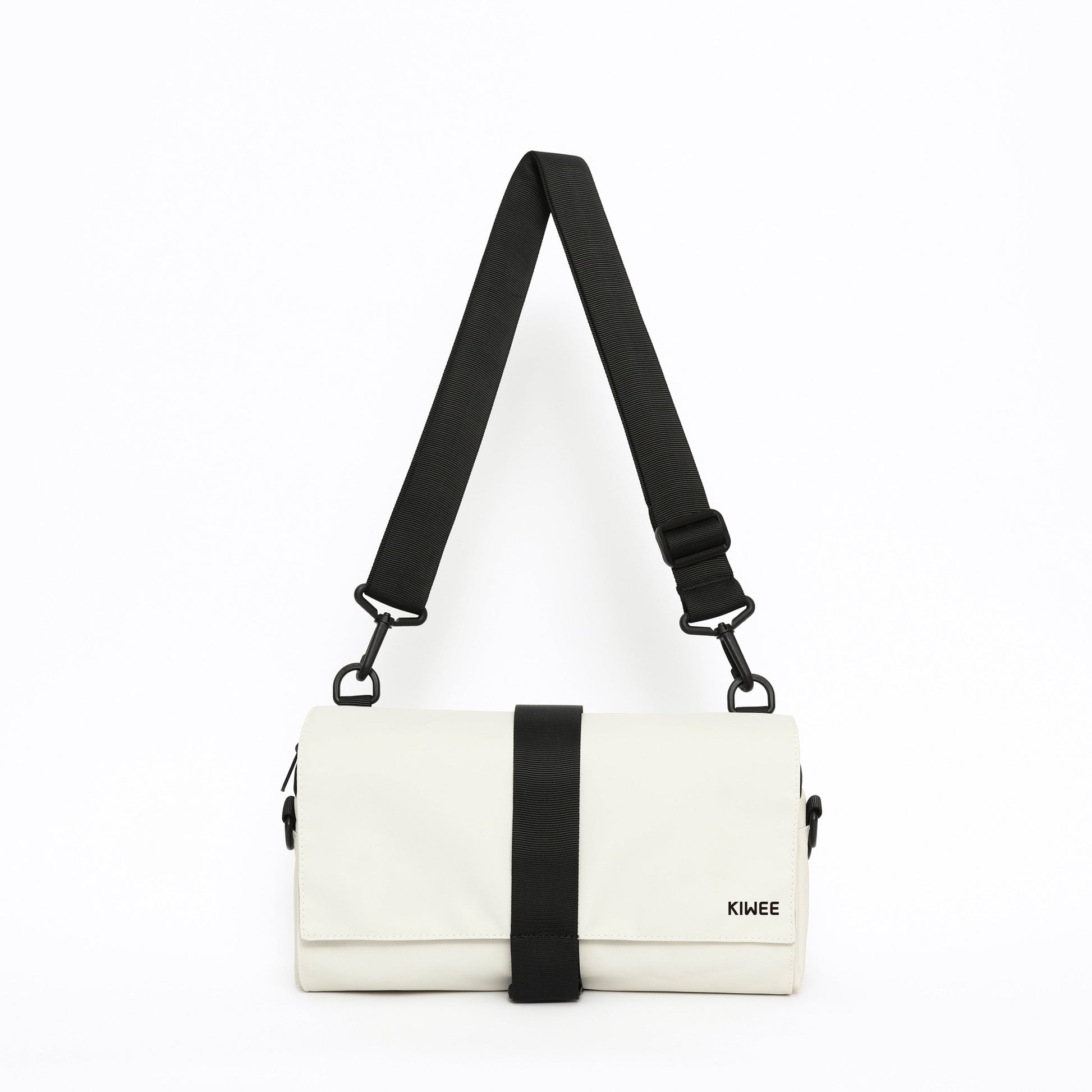 Kiwee Triangle Sling Bag 多功能輕便斜挎包，環保防水設計，適合日常與旅行使用