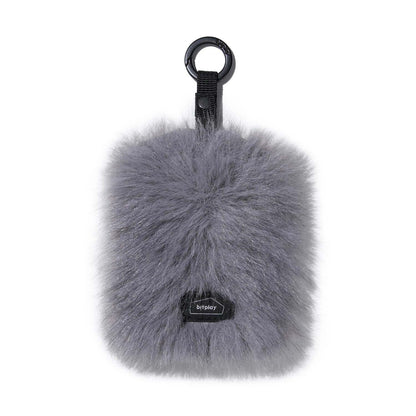 BITPLAY Furry Badge Holder 蓬鬆毛絨證件套｜輕柔舒棉絨面料
