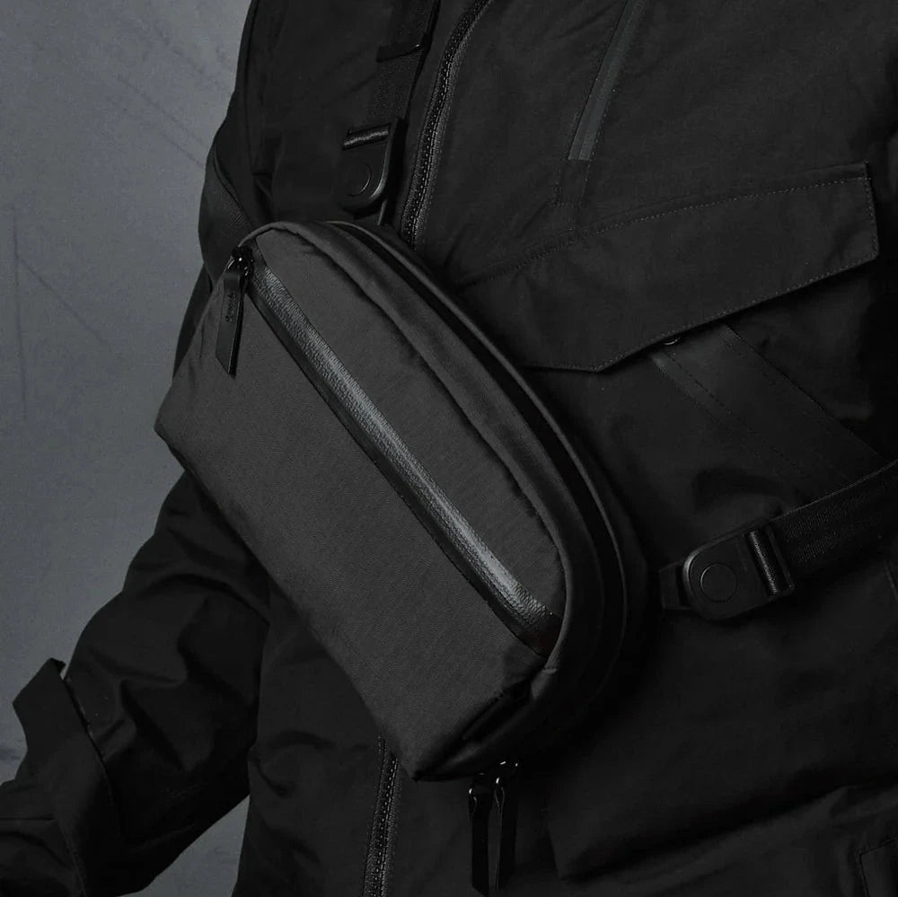 ALPAKA Toiletry Bag V2 洗漱化妝包｜採用 Axoflux 210D 防撕裂尼龍與 YKK Aquaguard 防水拉鍊設計