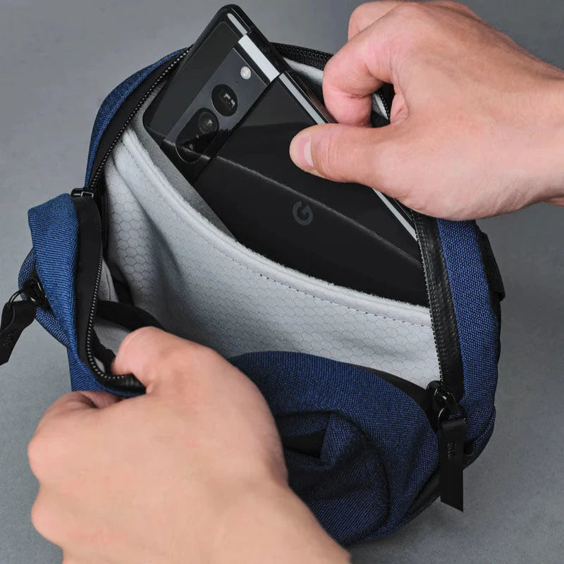 ALPAKA Go Sling Nano 側肩包 600D｜包身小巧，容量 1.6L，專為攜帶日常必需品設計
