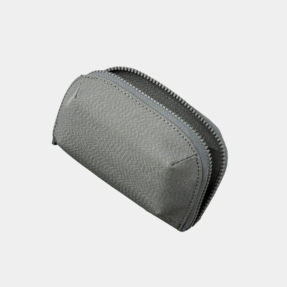 ALPAKA Hub Zip Pocket 多功能拉鏈包｜體積小巧，超輕重量，適合隨身攜帶或放入口袋中
