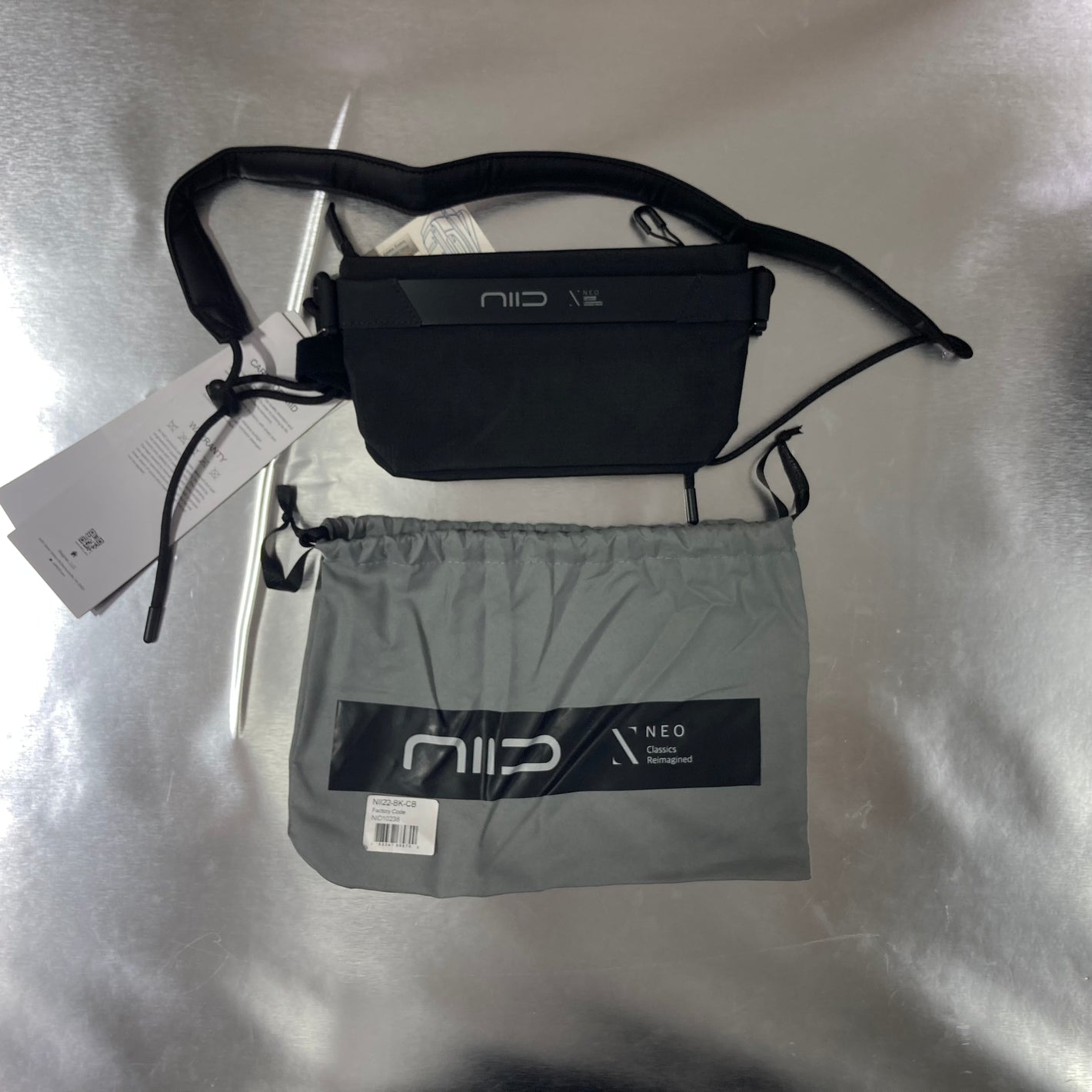 NIID VIA 4L 隨身胸包  #1862 ( 陳列品/瑕疵品特價出售 )