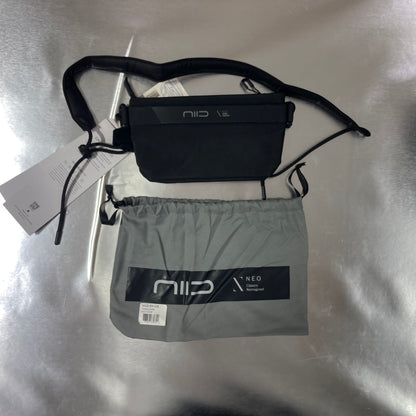 NIID VIA 4L 隨身胸包  #1862 ( 陳列品/瑕疵品特價出售 )