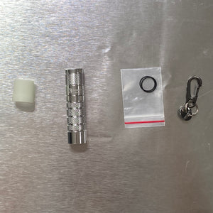 LUMINTOP Silver Fox 鑰匙圈EDC電筒 #1814 ( 陳列品/瑕疵品特價出售 )