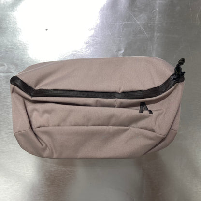 BOUNDARY SUPPLY Rennen Sling 輕量防撕裂側肩包 #1924 ( 陳列品/瑕疵品特價出售 )
