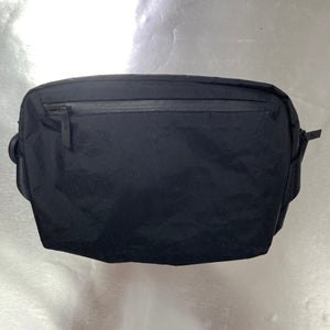 ALPAKA Go Sling 側肩包 #2005( 陳列品/瑕疵品特價出售 )
