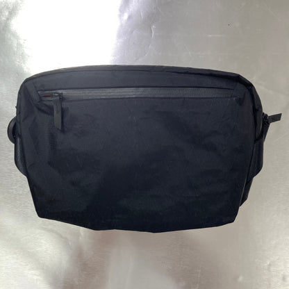 ALPAKA Go Sling 側肩包 #2005( 陳列品/瑕疵品特價出售 )