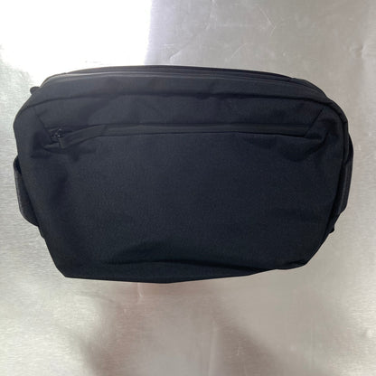 ALPAKA Go Sling Mini V2 輕便側肩包 #1970 ( 陳列品/瑕疵品特價出售 )