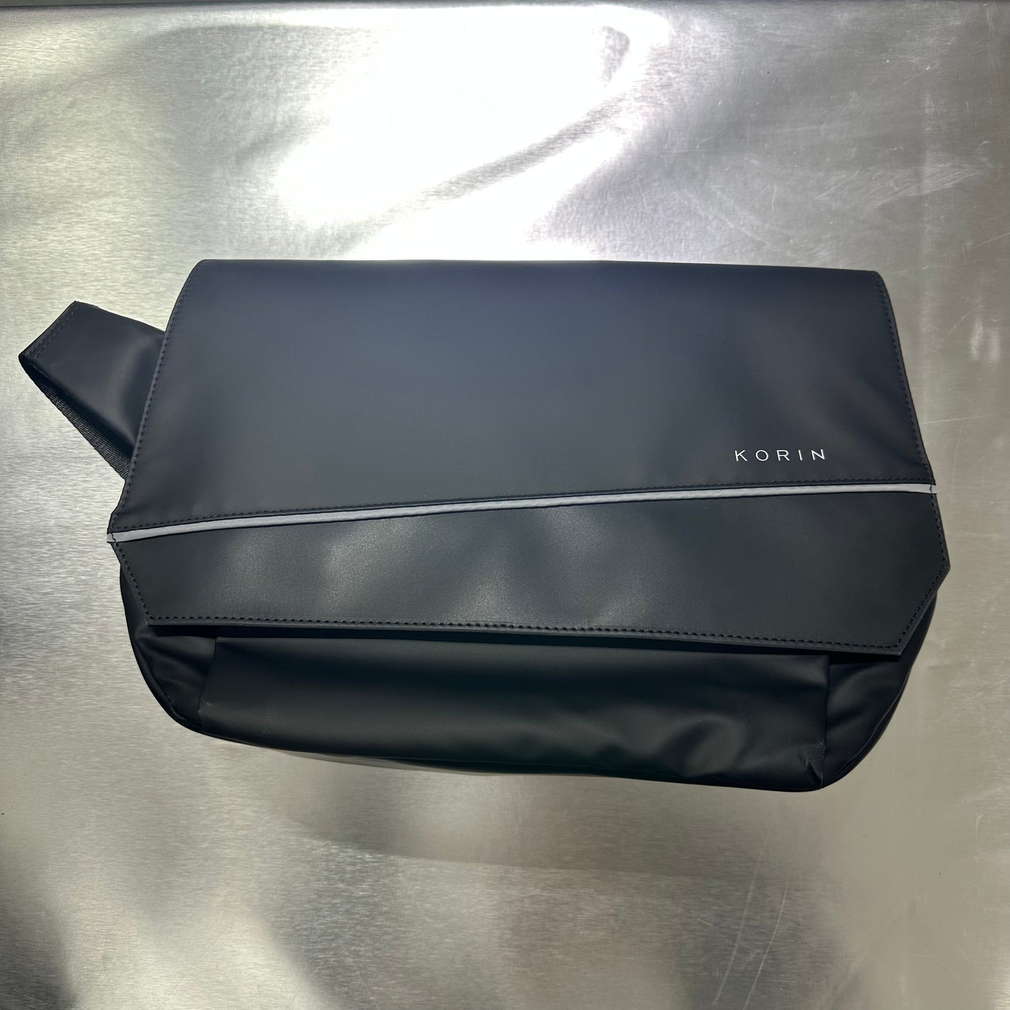 KORIN FlipSling X KY020 多口袋側肩包 #1906 ( 陳列品/瑕疵品特價出售 )