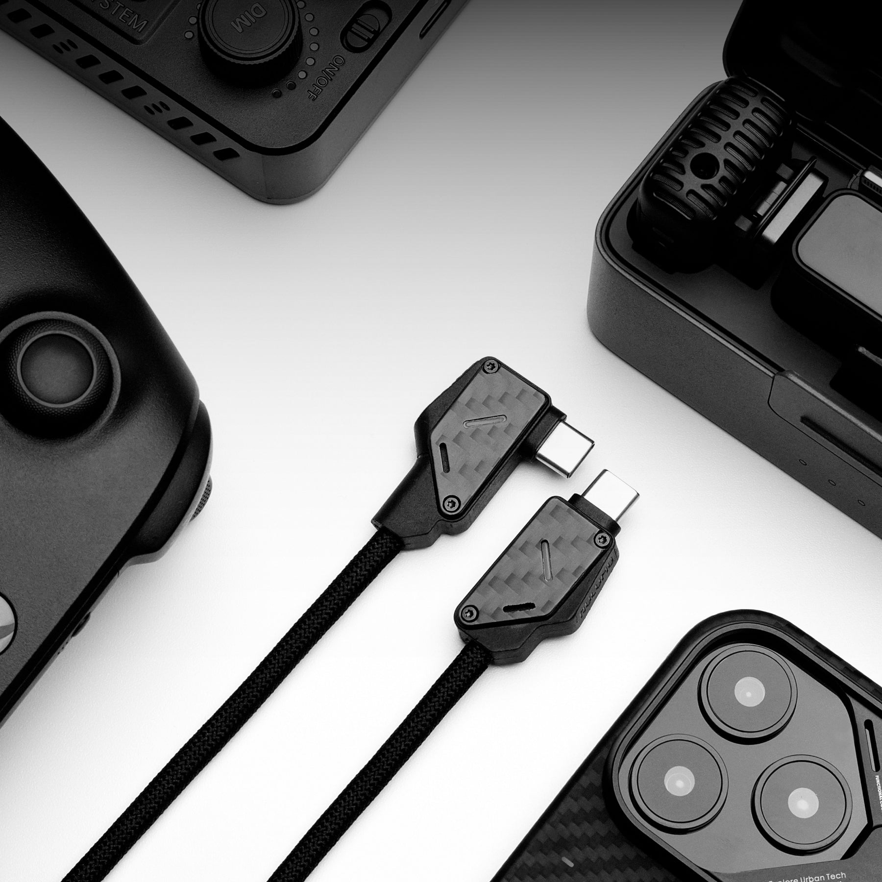 AULUMU M07 系列線材，支援 4K@60Hz 超高清影像輸出，適合連接顯示器與投影機。