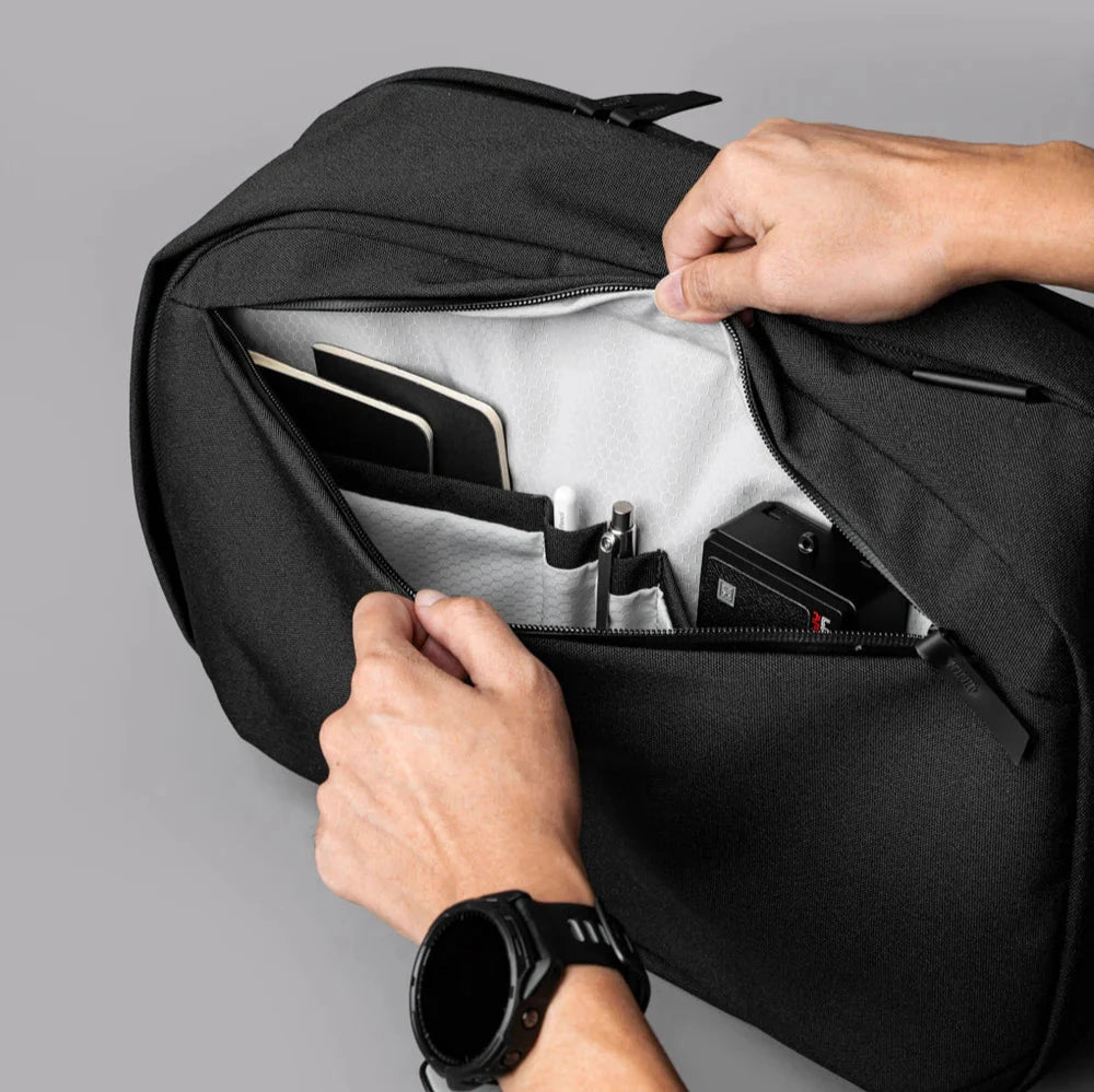 ALPAKA Metro Backpack Pro 背囊｜Axoflux 600D 與 X-Pac® VX42 兩種材質