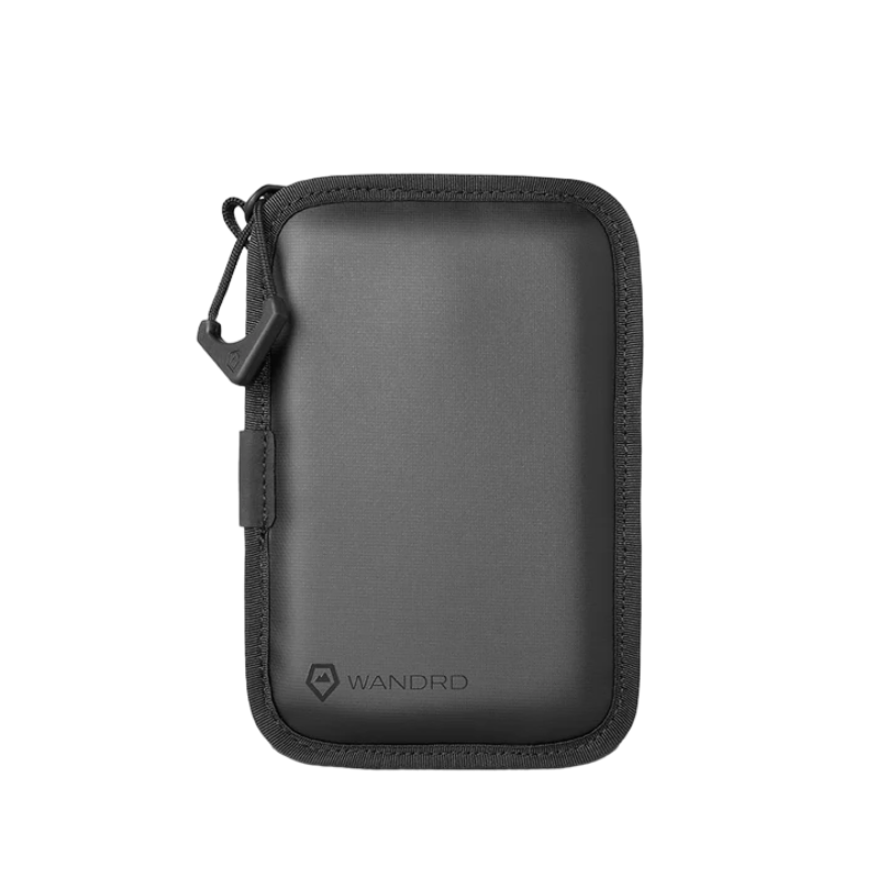 WANDRD Memory Card Case 記憶卡收納包｜收納包採用強化 EVA 泡棉外殼，具備一定的防潑水性能