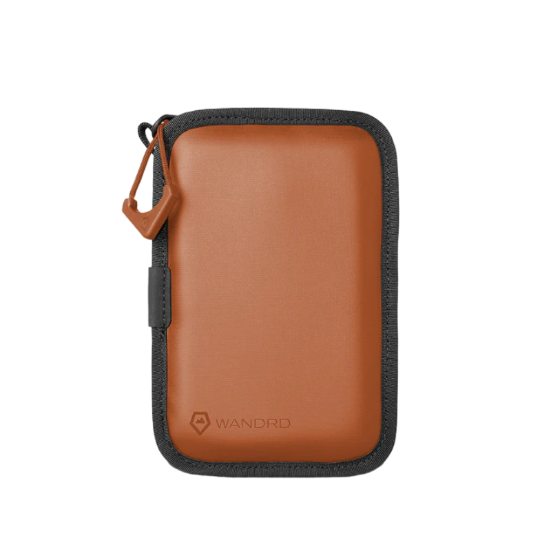 WANDRD Memory Card Case 記憶卡收納包｜收納包採用強化 EVA 泡棉外殼，具備一定的防潑水性能