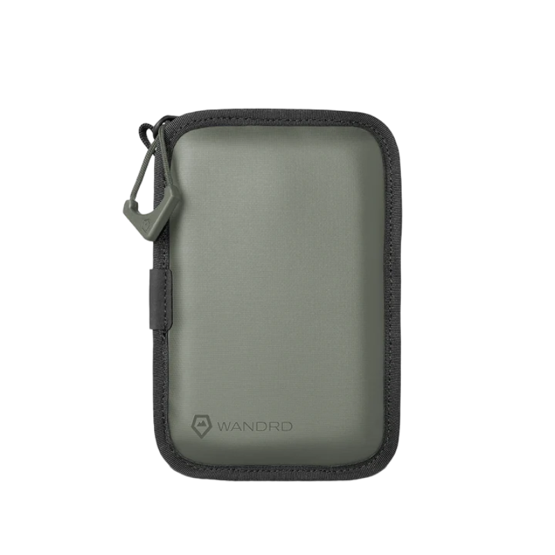 WANDRD Memory Card Case 記憶卡收納包｜收納包採用強化 EVA 泡棉外殼，具備一定的防潑水性能