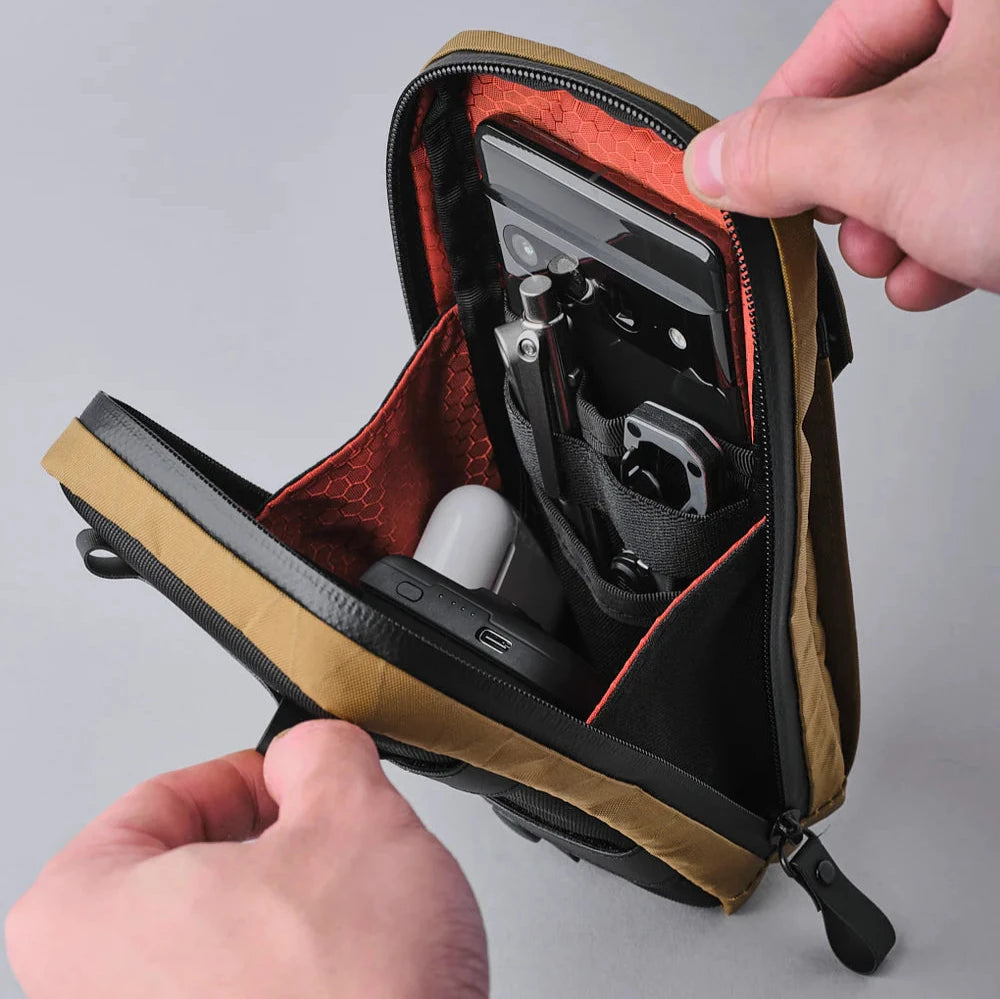 ALPAKA Modular Sling｜磁吸開合設計，可快速取用物品