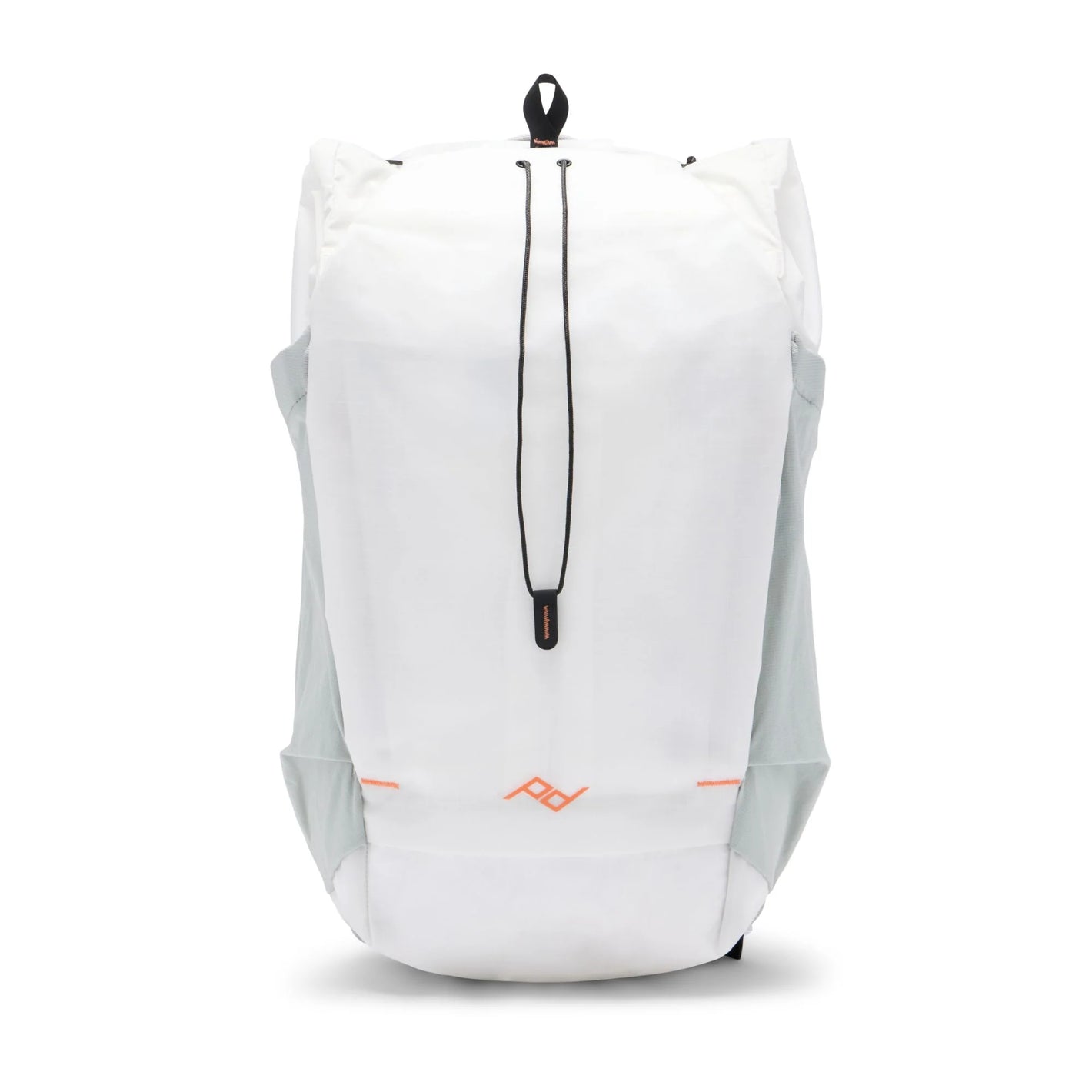 PEAK DESIGN Outdoor Backpack | 袋身採用 100% 再生 Terra Shell™ 210D 防撕裂尼龍材質