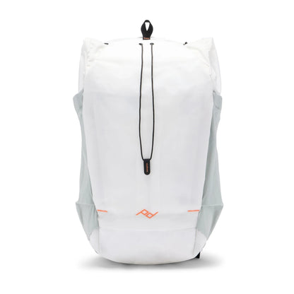 PEAK DESIGN Outdoor Backpack | 袋身採用 100% 再生 Terra Shell™ 210D 防撕裂尼龍材質