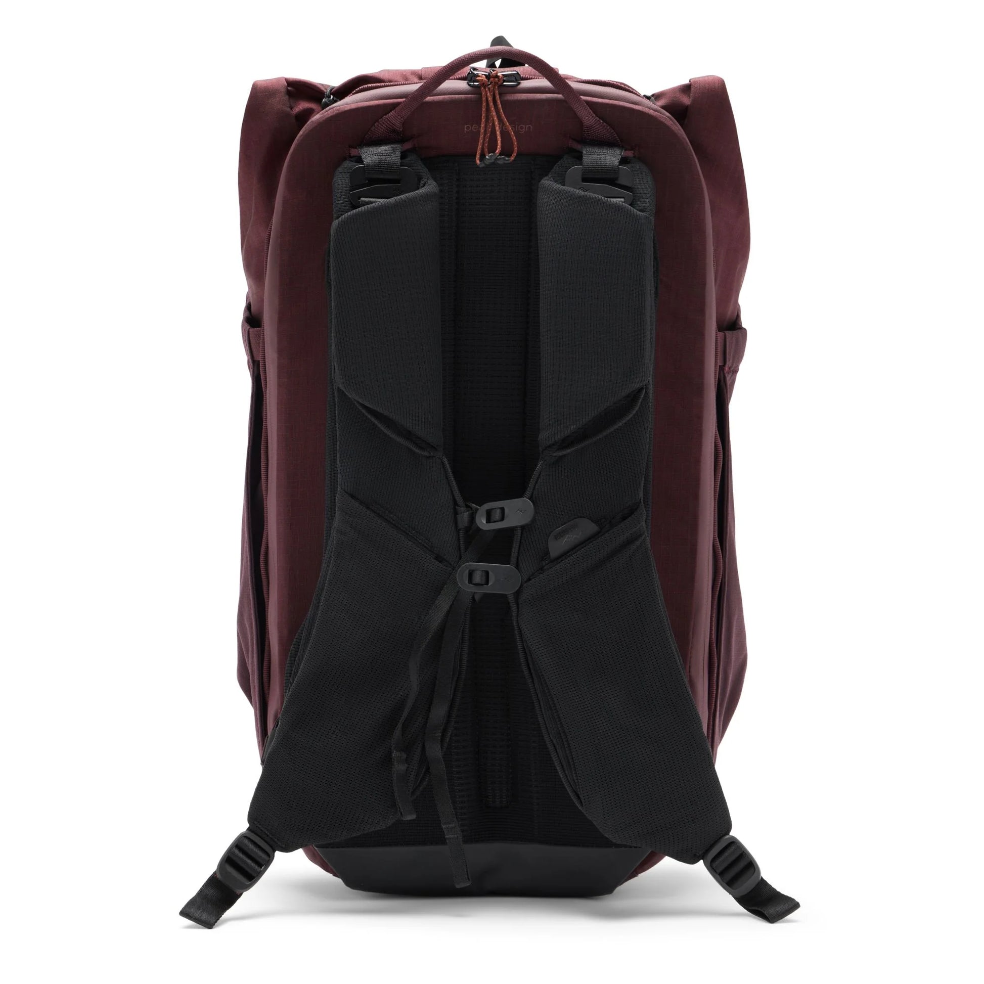 PEAK DESIGN Outdoor Backpack | PFAS-free 防水塗層，耐磨且防濕滑