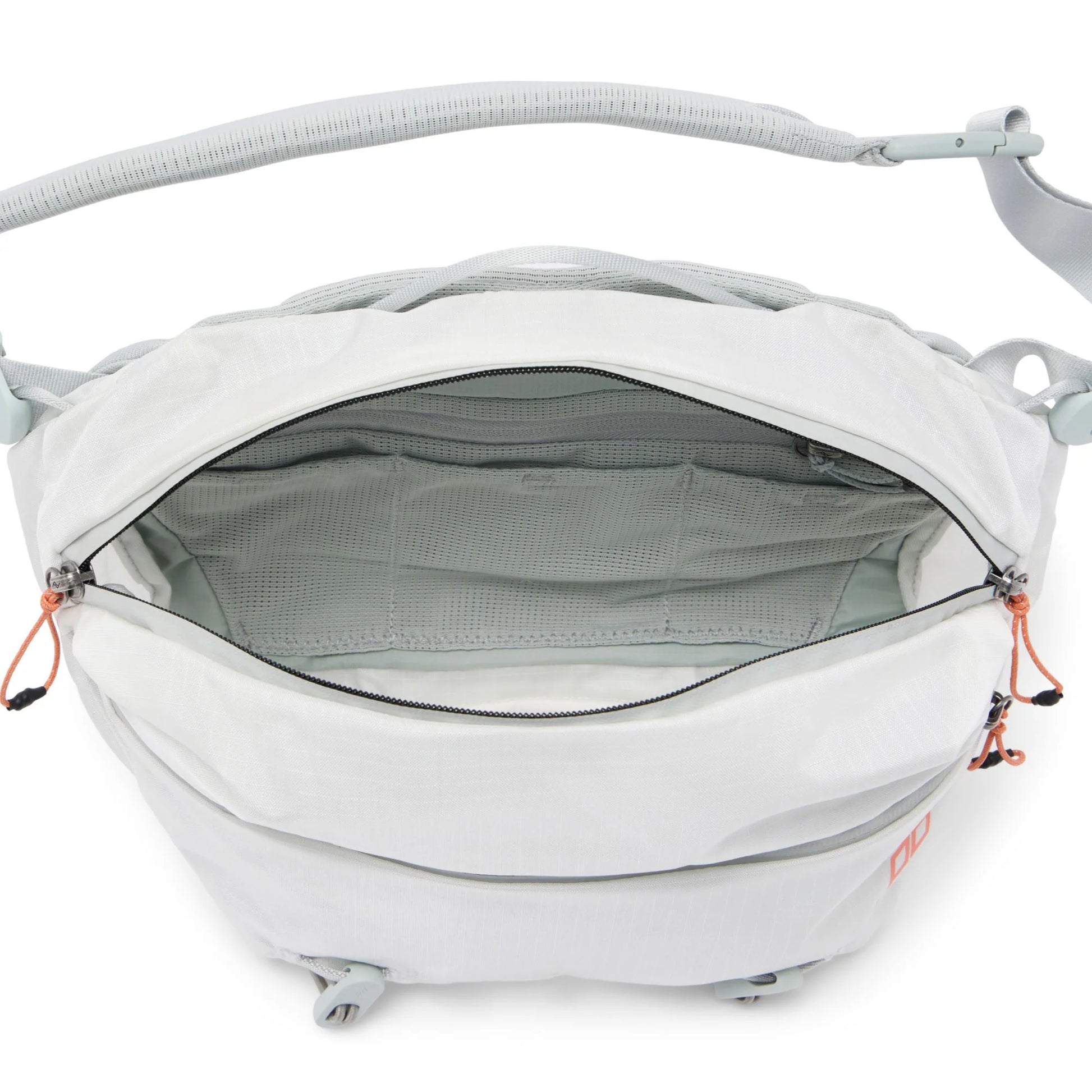 PEAK DESIGN Outdoor Sling｜Fair Trade 認證，採用 Bluesign 認可材質
