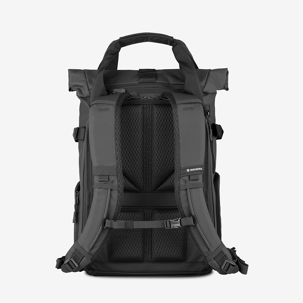 WANDRD PRVKE V4 攝影後背包背面展示